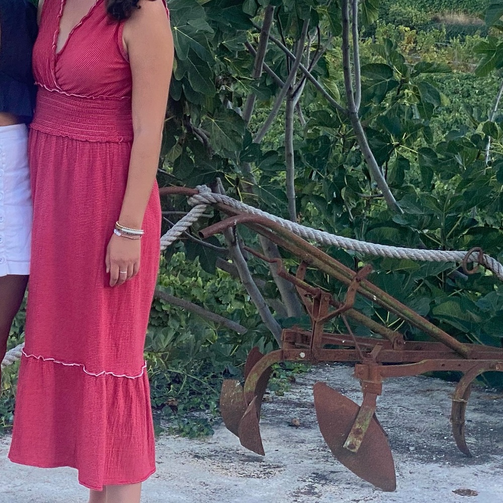 Women's Red and White Sleeveless Midi Dress